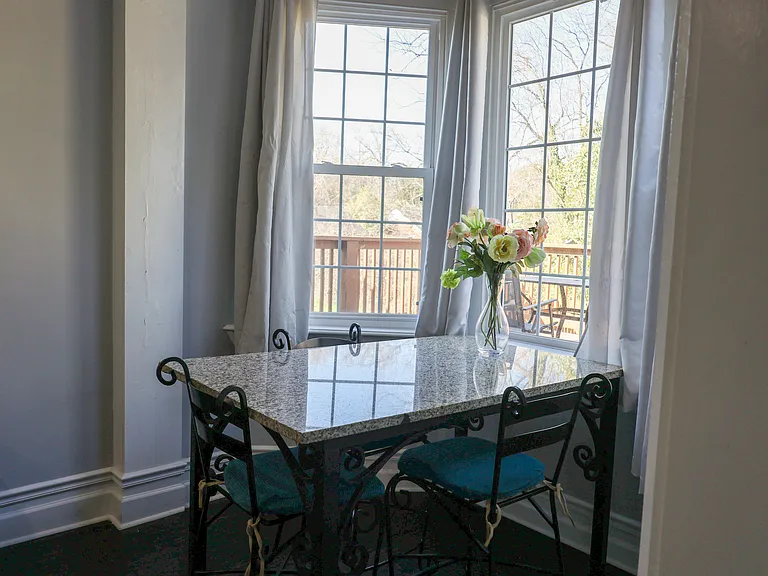 1314 S Court St — Photo 14