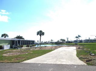 89 Palm Harbor Dr #89, North Pt, FL 34287