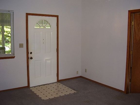 2nd image of 2209 East St