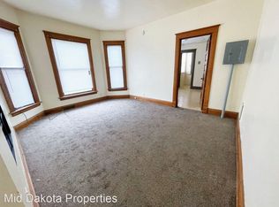 509 W 3rd Ave, Mitchell, SD 57301