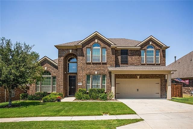 1st image of 1015 Bentley Dr