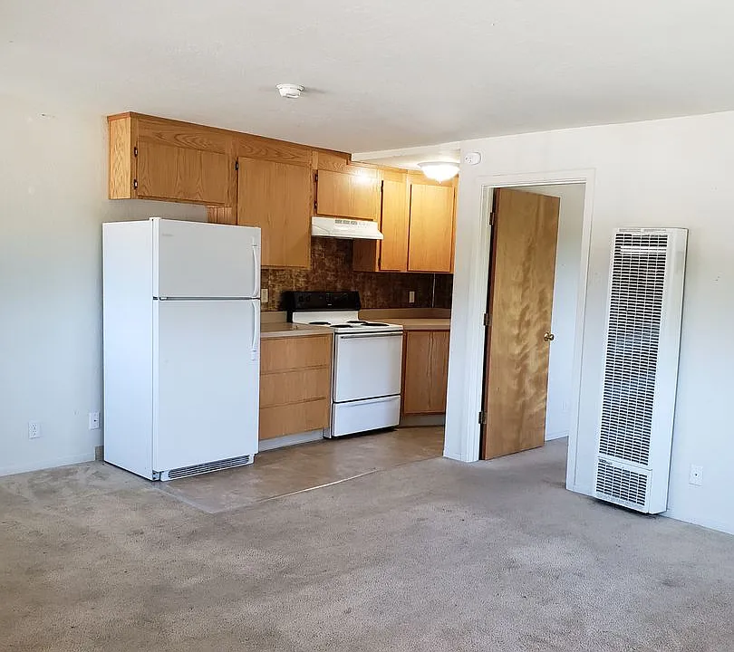 210 Locust St