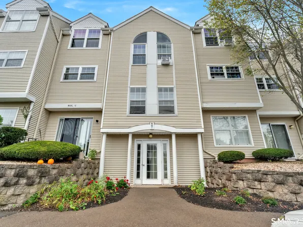 2390 State Street #2i, Hamden, CT 06517