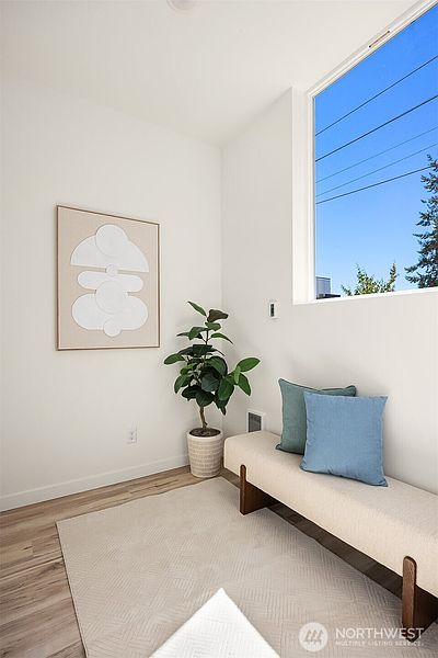 4th image of 1404 N 95th Street