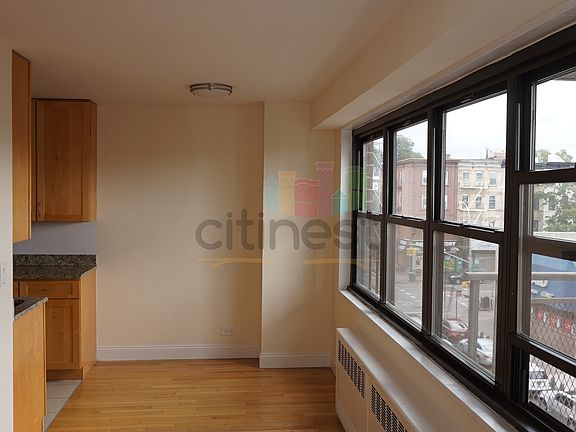 2nd image of 341 10th St #5JU