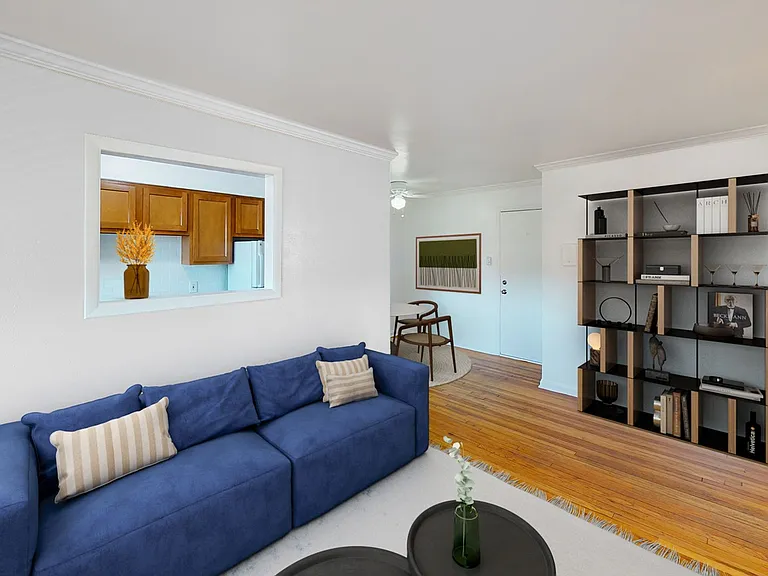 The Fern Flats - Newly Renovated in 2024 with in-unit Washer and Dryer! — Photo 16
