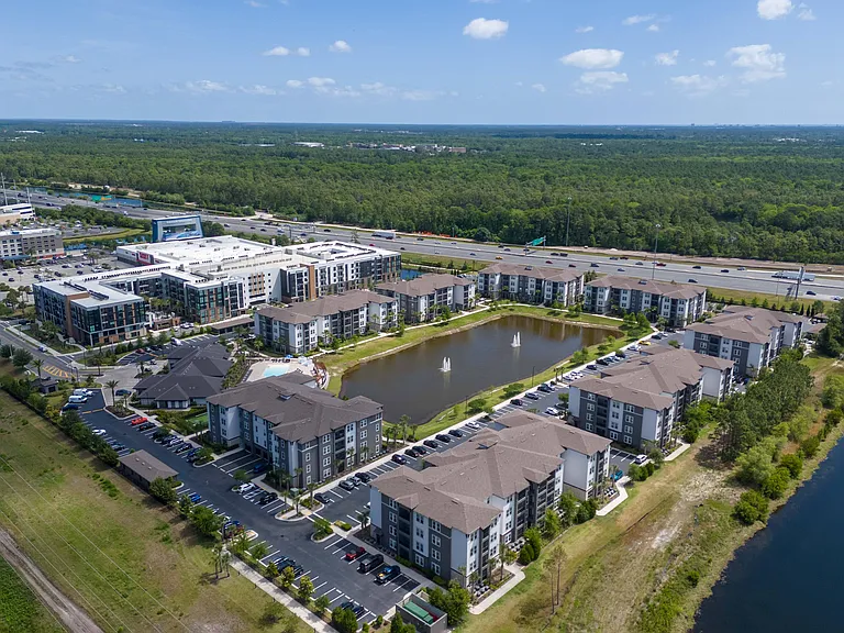 The Oasis at Town Center — Photo 22