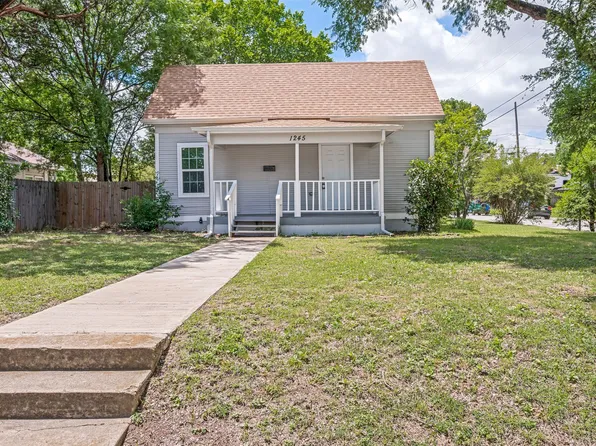 1245 Lowe St, Fort Worth, TX 76110