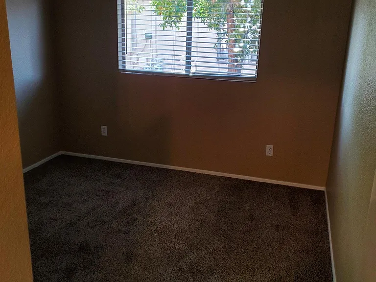 9225 W Pierson St — Photo 7