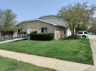 121 E Division St, Manteno, IL 60950