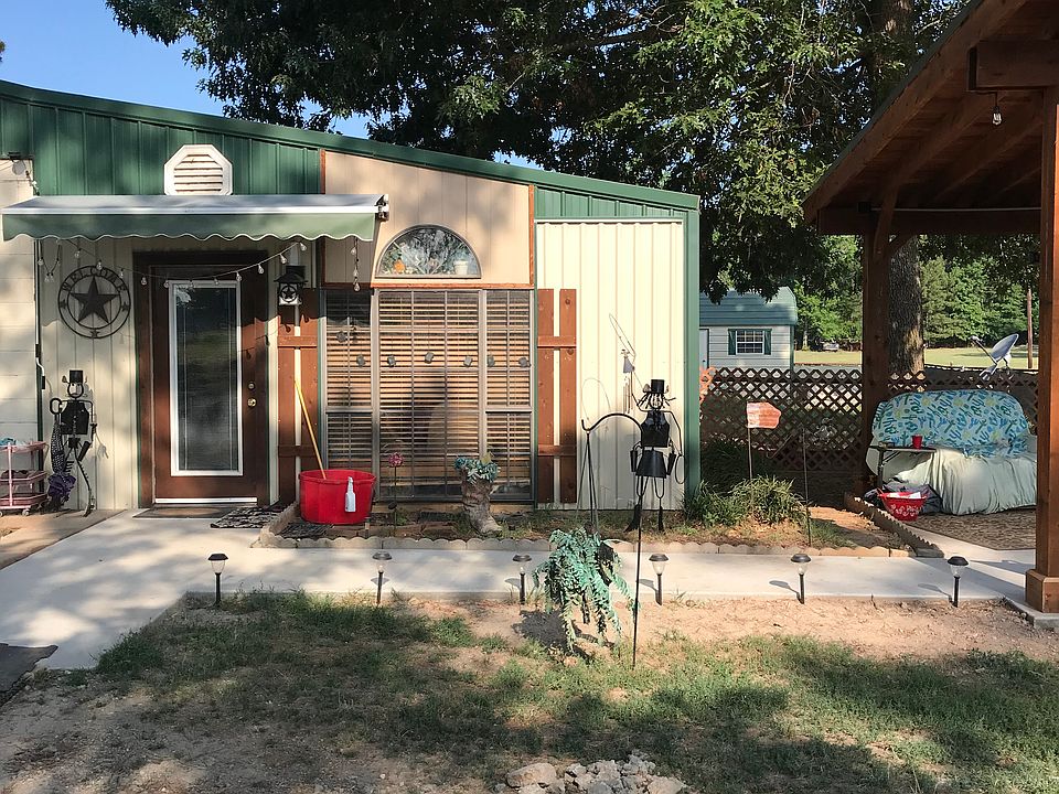 2nd image of 457 Chisholm Trl