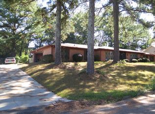 904 W Ridge Dr, Jackson, MS 39209