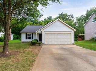 1115 Yorkdale Dr, Charlotte, NC 28217