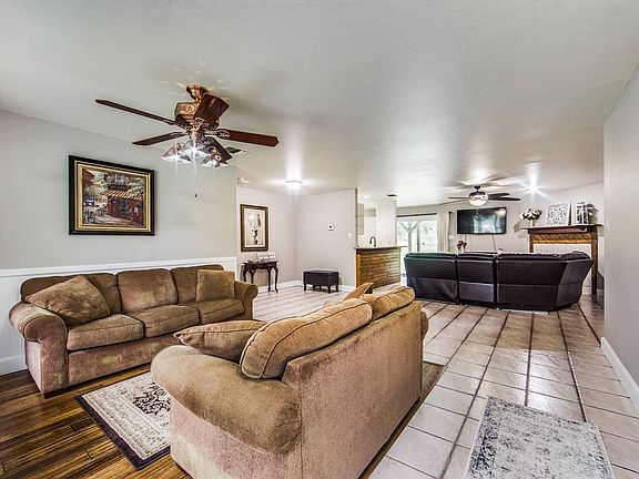 5th image of 137 Oak Hollow Dr