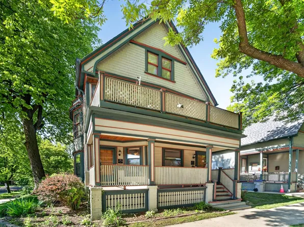 203 W Lloyd STREET #203, Milwaukee, WI 53212