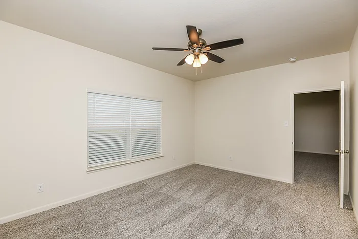 10900 Gray Mare Dr — Photo 14
