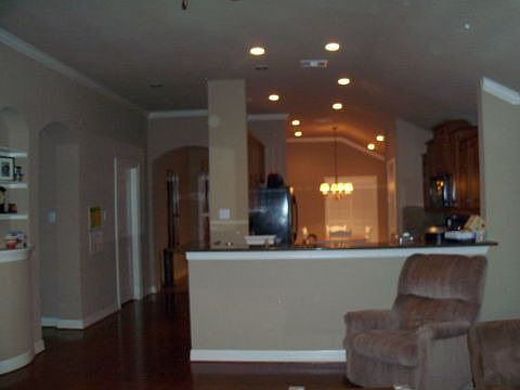5th image of 301 Parakeet Dr