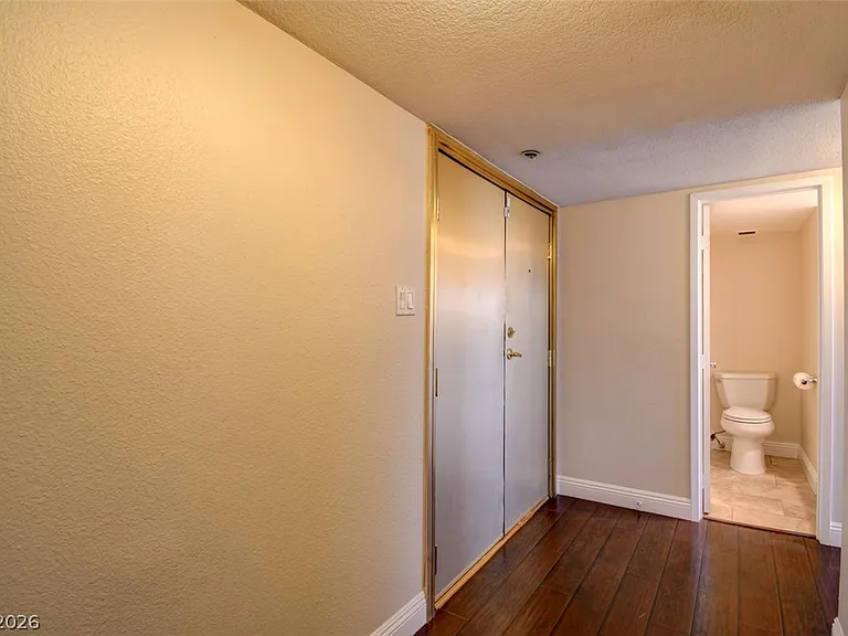 3111 Bel Air Dr #8E — Photo 34