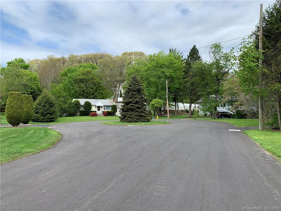 2nd image of 6 Mallard Rd