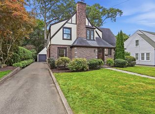 131 Wenonah Rd, Longmeadow, MA 01106