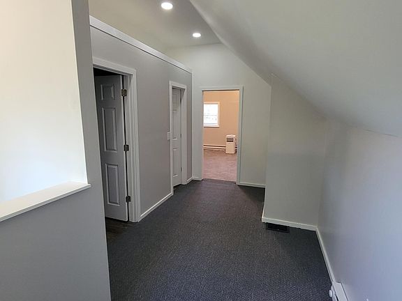 3rd flr office/landing