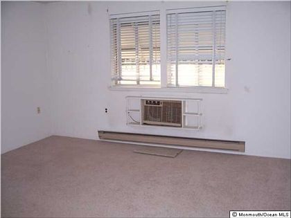 3rd image of 119D Hudson Pkwy