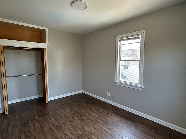 263 E 22nd St #2 — Photo 8