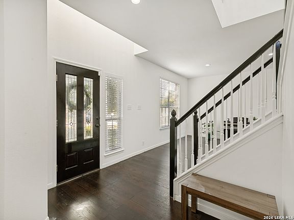 3rd image of 2402 Encino Cedros