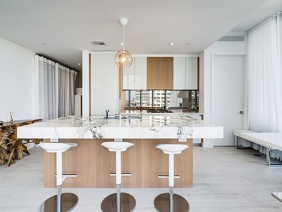 5th image of 2831 S Bayshore Dr Unit 1405