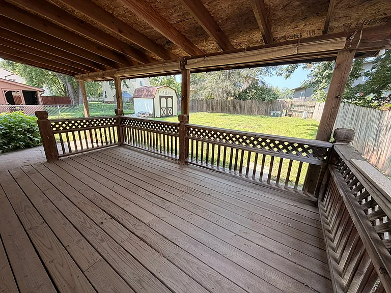 904 Kountze Memorial Dr — Photo 3