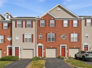 4324 Straight Arrow Rd, Dayton, OH 45430