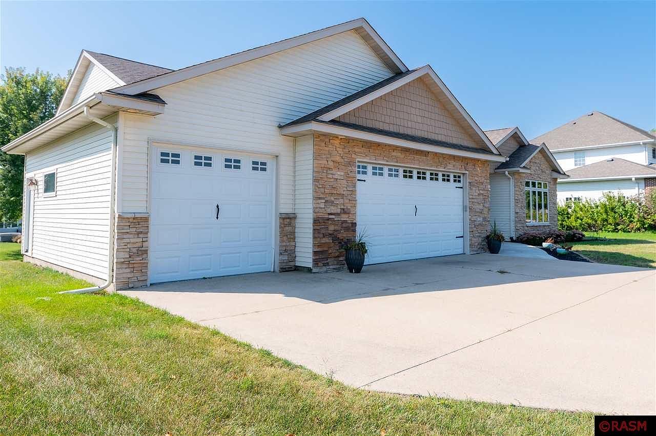 221 Victoria Blvd, Mankato, MN 56001 MLS 7032739 Zillow