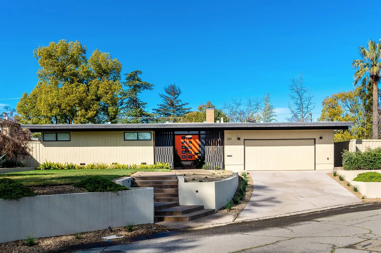 224 Bonny Knoll Rd photo 1
