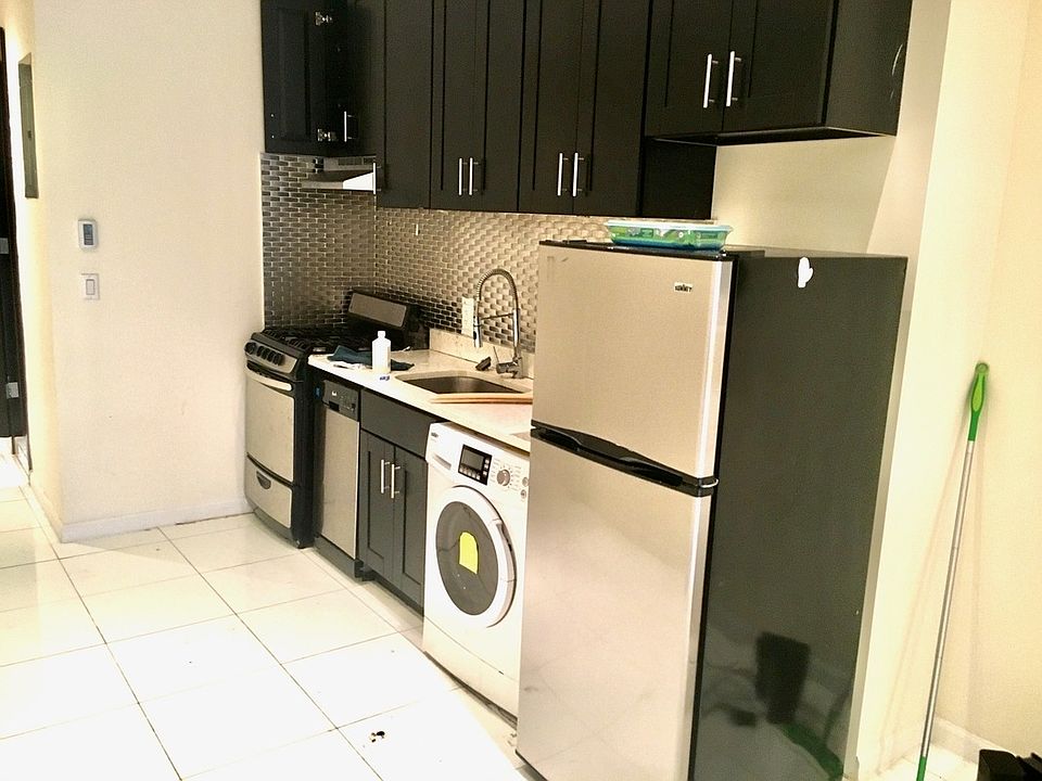 1st image of 924 Columbus Ave APT 1S