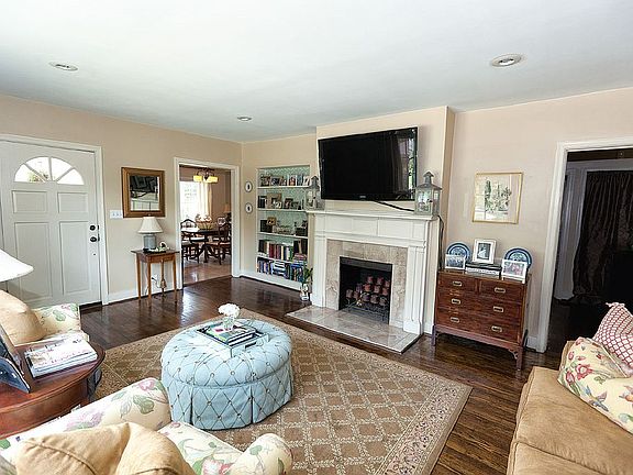 3rd image of 5721 8th Ave S