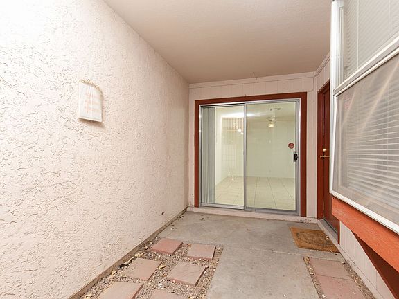 4th image of 465 N Lamb Blvd APT F