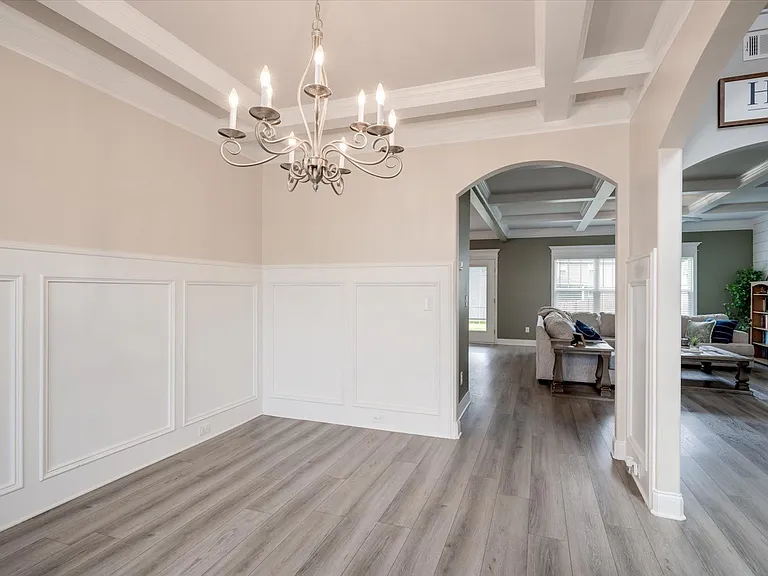 707 Navan Ln — Photo 5