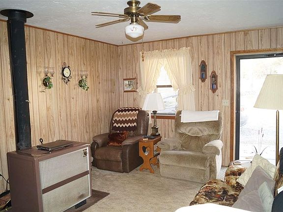 2nd image of 124 Sarazan Pl