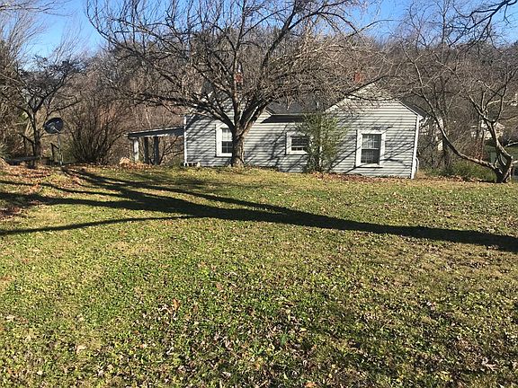 3rd image of 3443 Manassas Dr