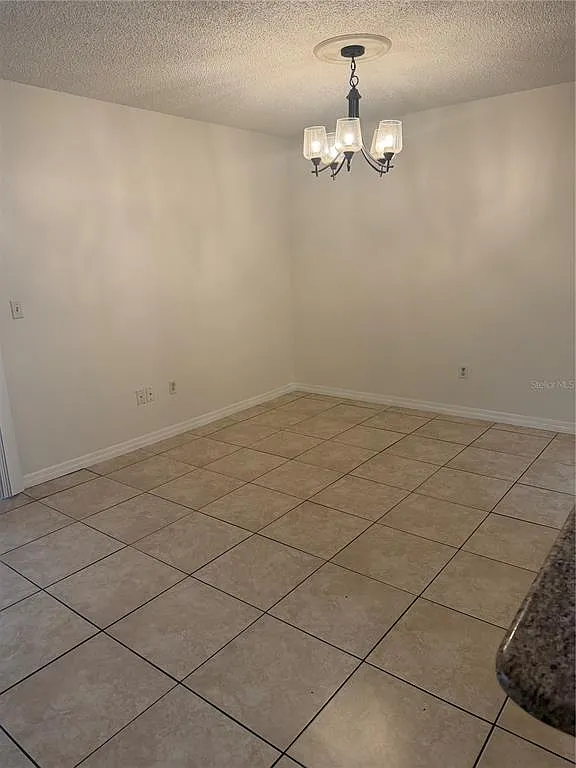 2 bed, 1.5 bath, 1224 sqft, $2,300 — Photo 3