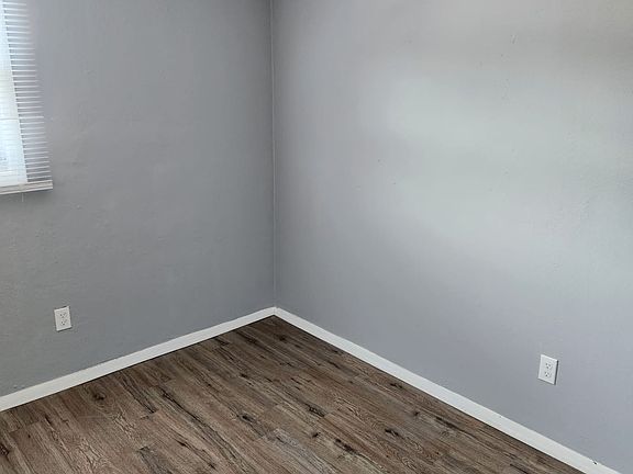 4th image of 1808 E 42nd St