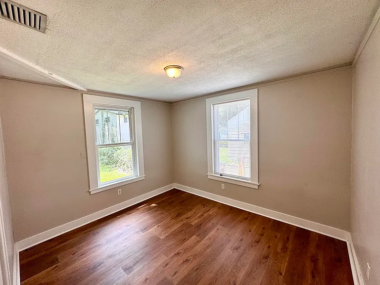 3538 Admiral Dr — Photo 10