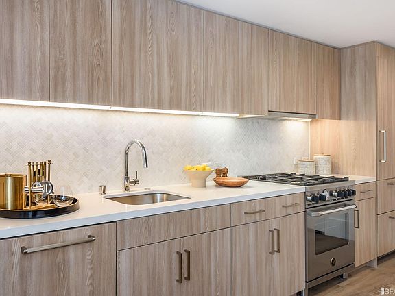 4th image of 1288 Howard St #207