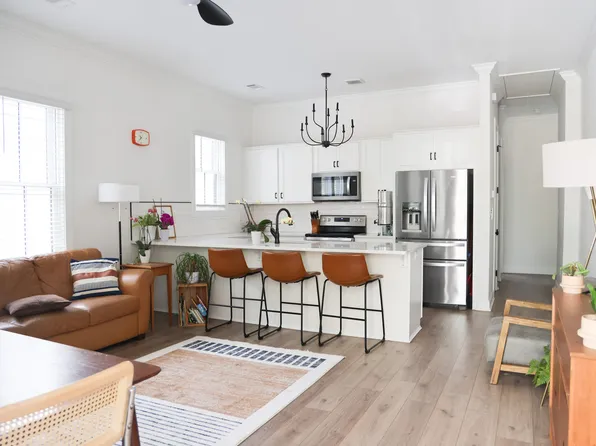 1718 Barnard St #1718, Savannah, GA 31401