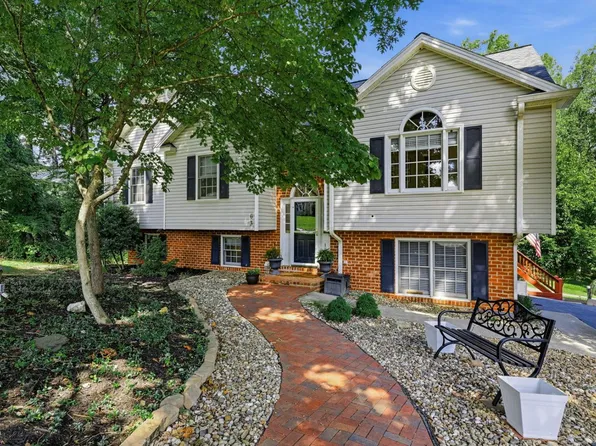 63 Viking Dr, Lynchburg, VA 24502