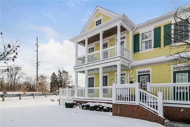 1st image of 312 Beverly Ave #60