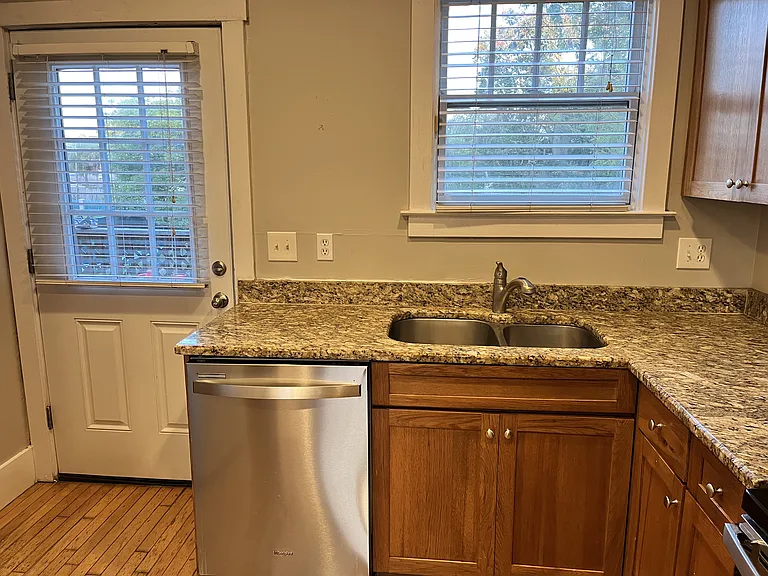 1721 Perry St #1 — Photo 43