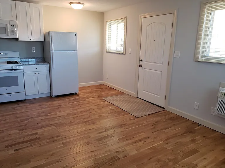 916 E Gay St — Photo 13