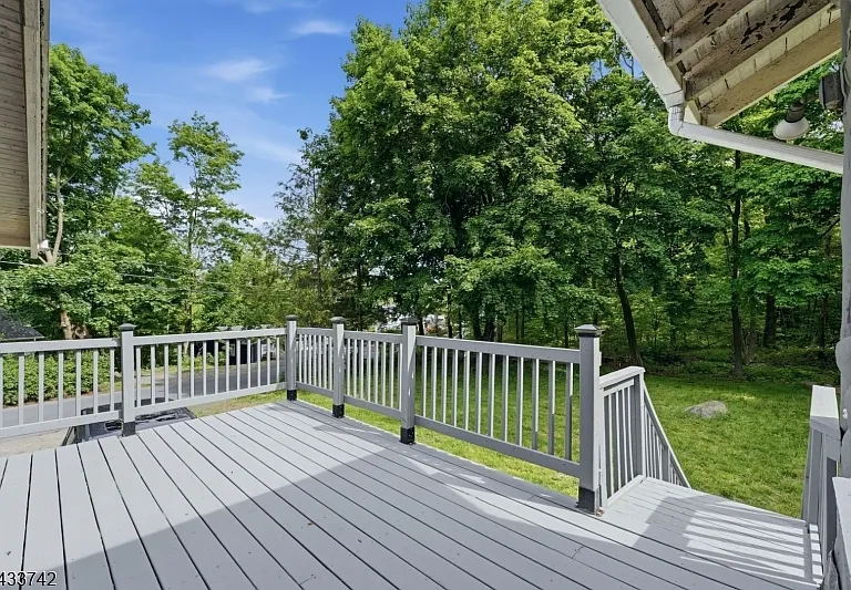 33 Hillside Ave — Photo 3