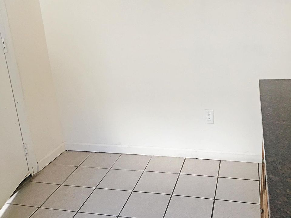 1st image of 282 Revere Ave Floor 2